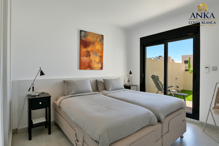 Image No.17-2 Bed Apartment for sale