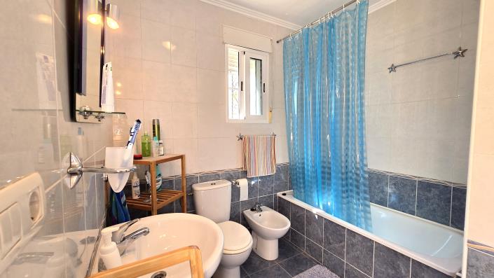 Image No.19-2 Bed Chalet for sale