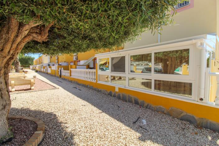 Image No.5-2 Bed Townhouse for sale