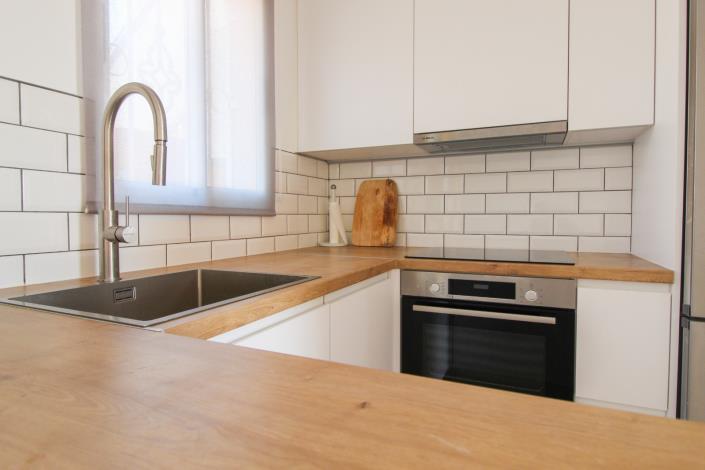 Image No.15-2 Bed Townhouse for sale