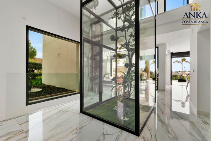 Image No.20-4 Bed Villa for sale