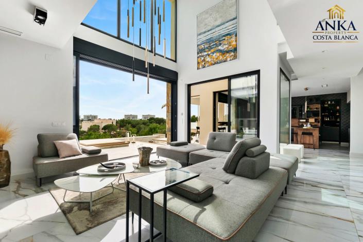 Image No.26-4 Bed Villa for sale