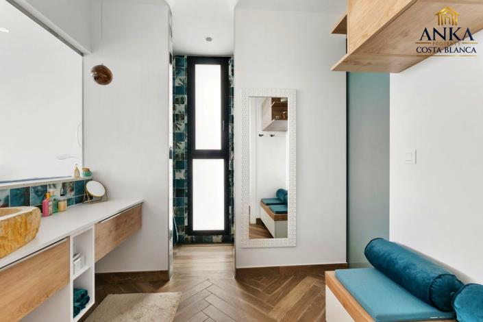 Image No.36-4 Bed Villa for sale