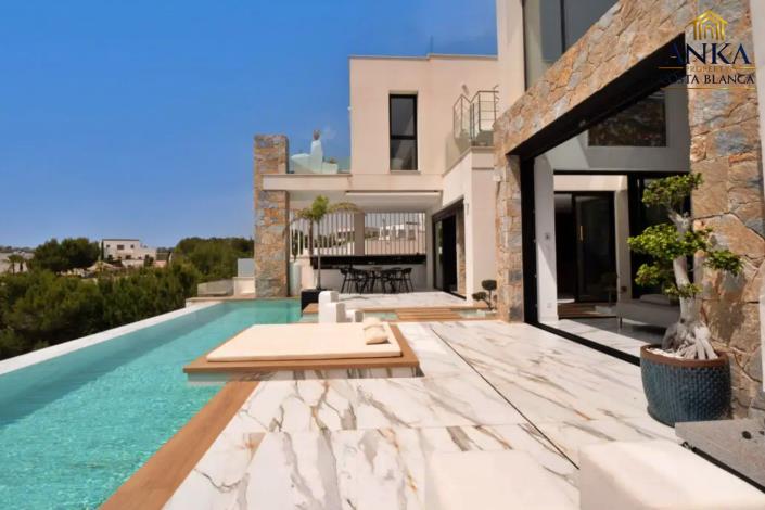 Image No.48-4 Bed Villa for sale