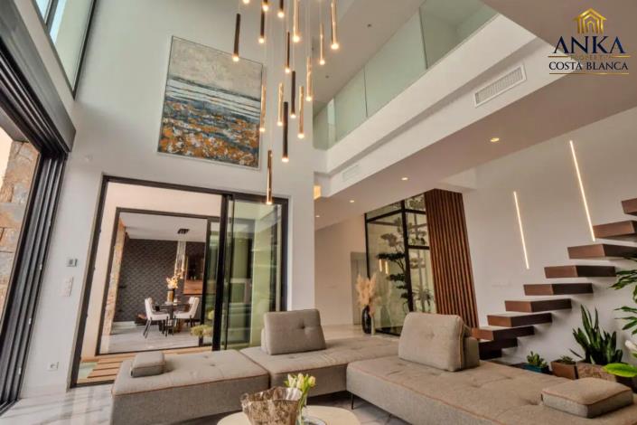 Image No.52-4 Bed Villa for sale