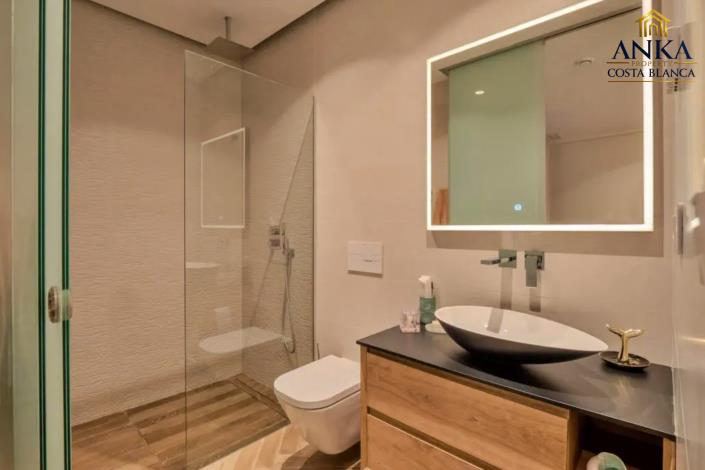 Image No.56-4 Bed Villa for sale