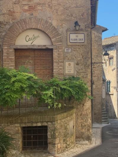 Image No.4-7 Bed Property for sale