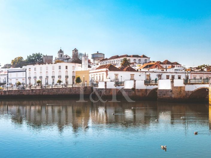 Image No.18-2 Bed House for sale