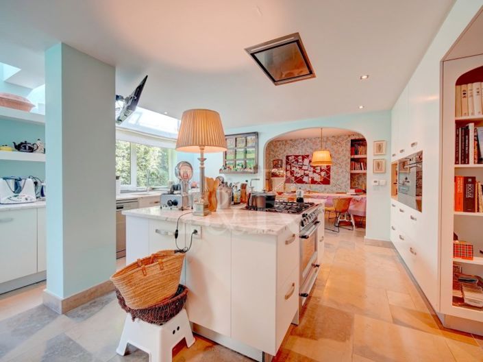 Image No.13-4 Bed House for sale