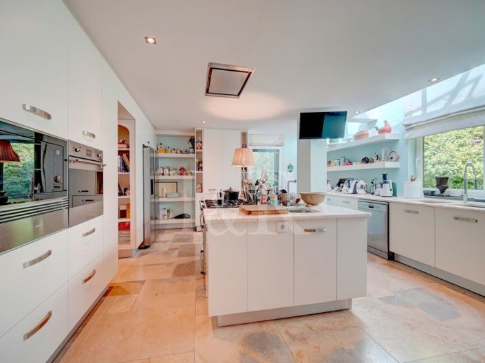 Image No.15-4 Bed House for sale