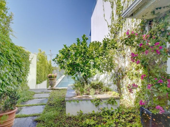 Image No.40-4 Bed House for sale