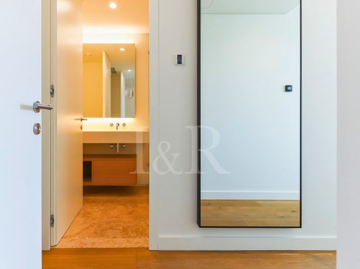 Image No.15-3 Bed Apartment for sale