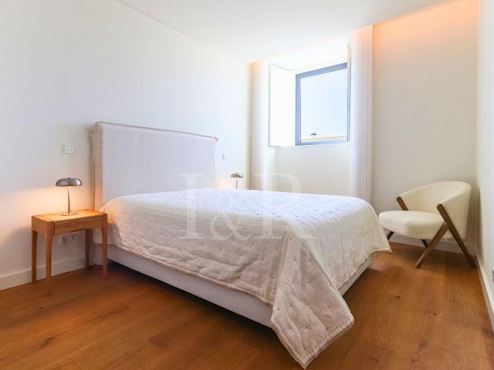 Image No.24-3 Bed Apartment for sale