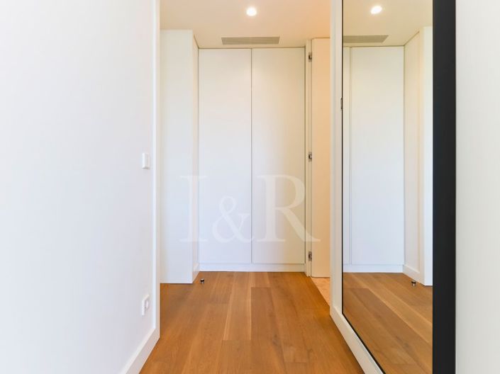 Image No.28-3 Bed Apartment for sale