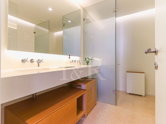 Image No.29-3 Bed Apartment for sale