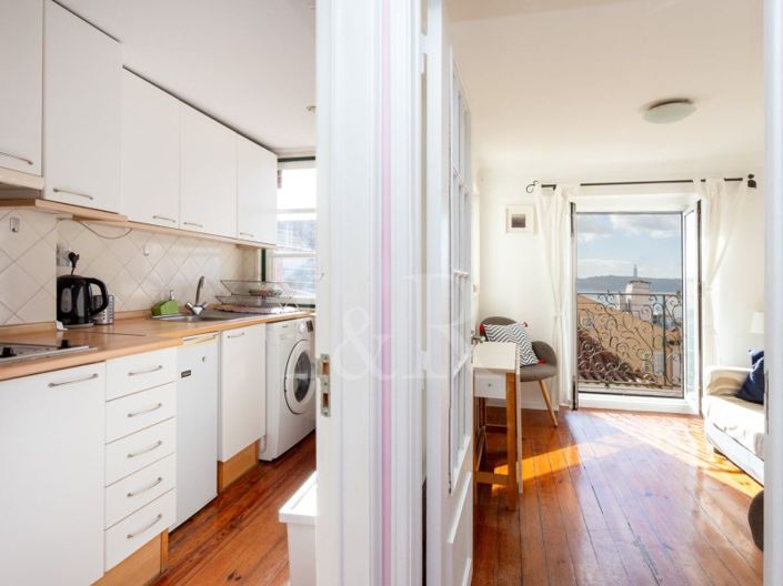 Image No.10-1 Bed Apartment for sale