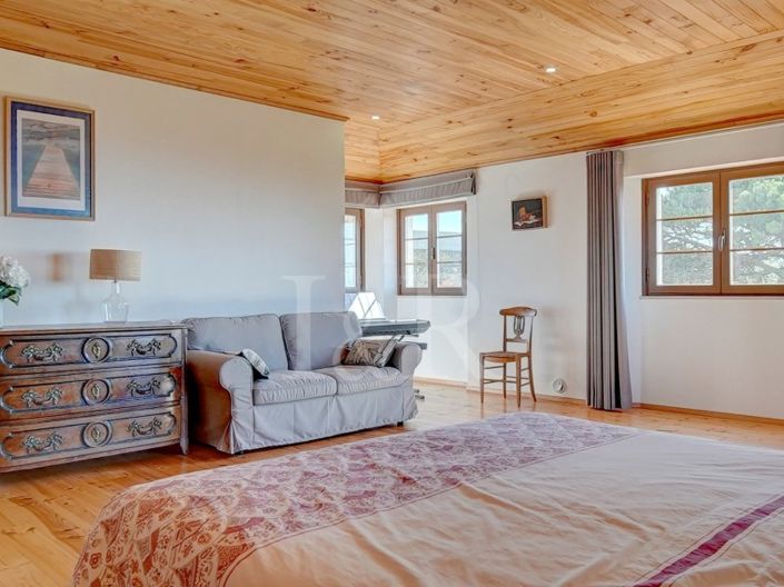 Image No.32-2 Bed House for sale