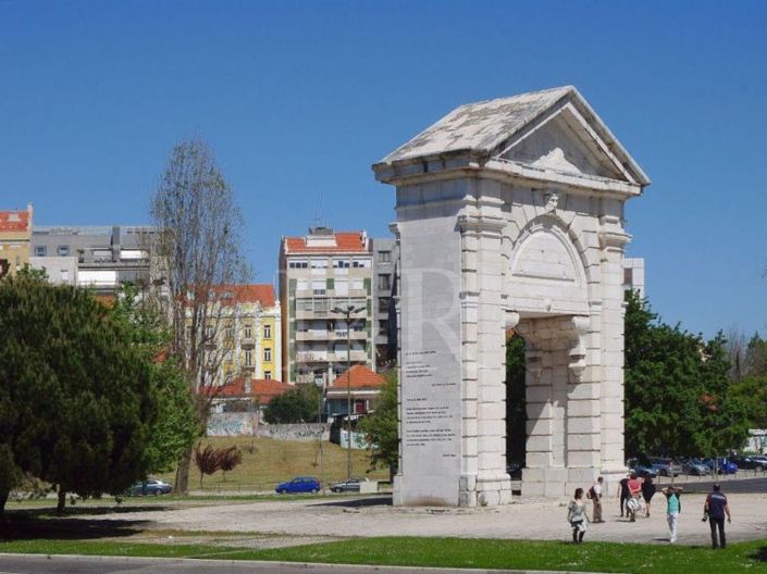 Image No.8-3 Bed Apartment for sale