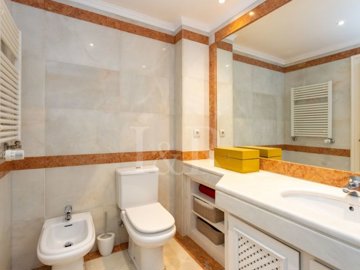 id57f36601-0000-0500-0000-0000118400cf