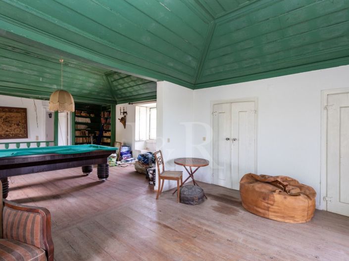 Image No.24-7 Bed Farmhouse for sale