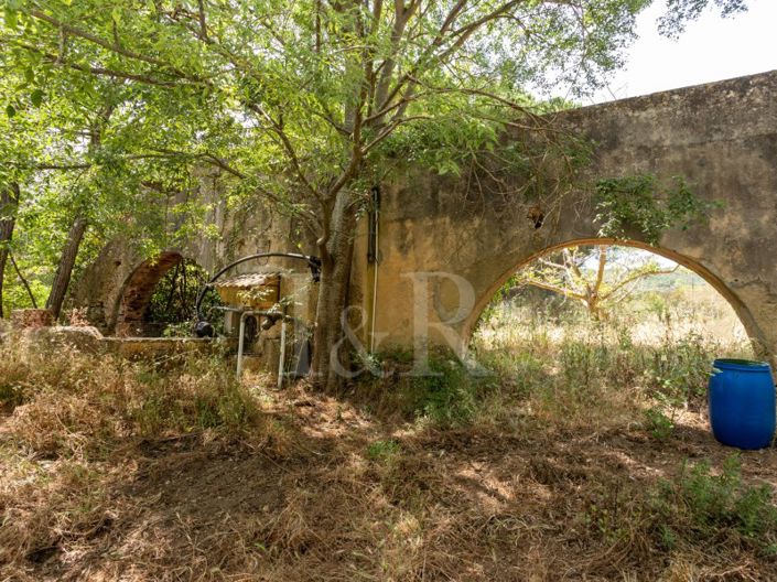 Image No.4-7 Bed Farmhouse for sale