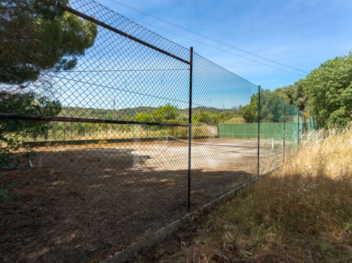 Image No.9-7 Bed Farmhouse for sale