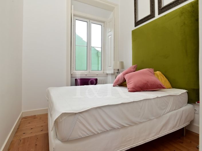 Image No.14-9 Bed House for sale