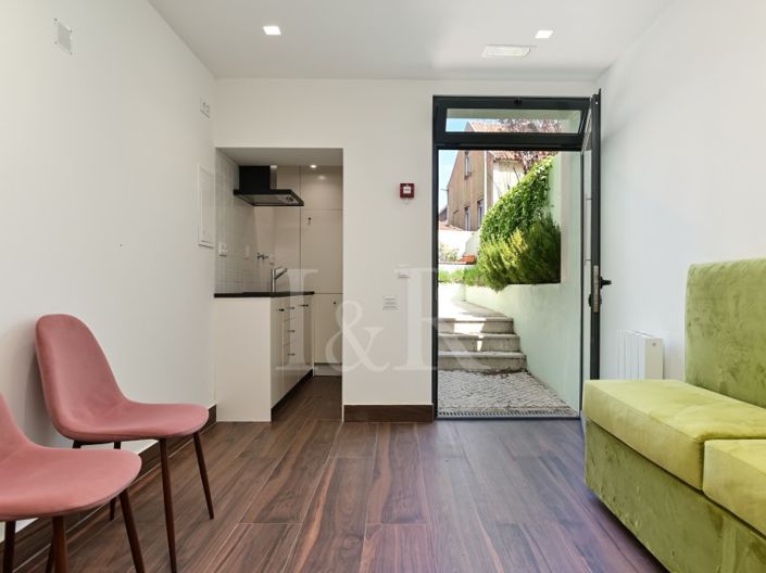 Image No.20-9 Bed House for sale