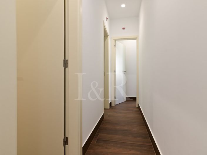 Image No.26-9 Bed House for sale