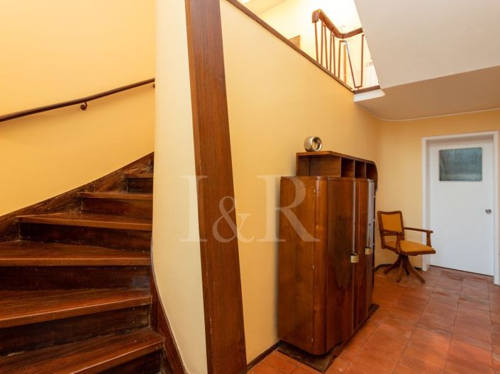 Image No.18-4 Bed House for sale