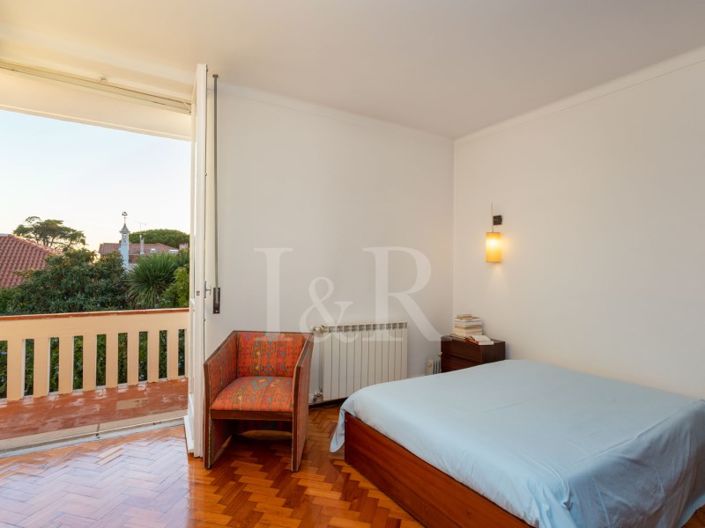 Image No.22-4 Bed House for sale