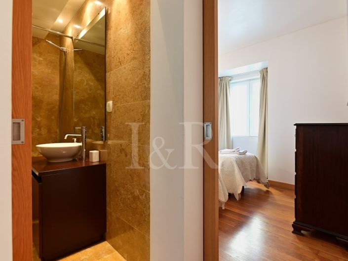 Image No.12-2 Bed Apartment for sale