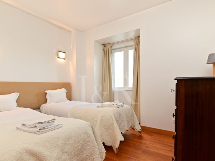 Image No.13-2 Bed Apartment for sale