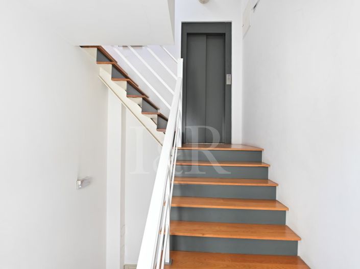 Image No.20-2 Bed Apartment for sale