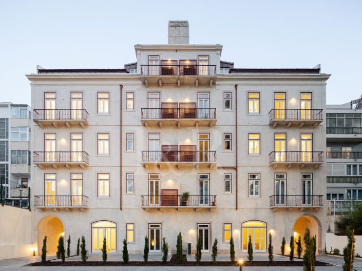 Image No.10-4 Bed Apartment for sale