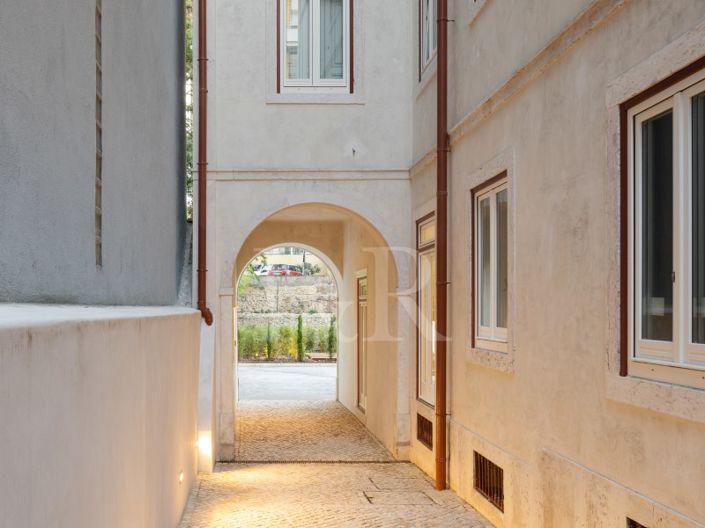 Image No.6-4 Bed Apartment for sale