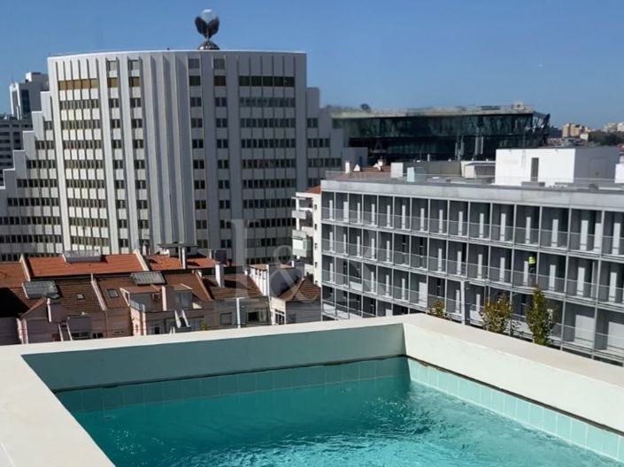 Image No.1-4 Bed Apartment for sale