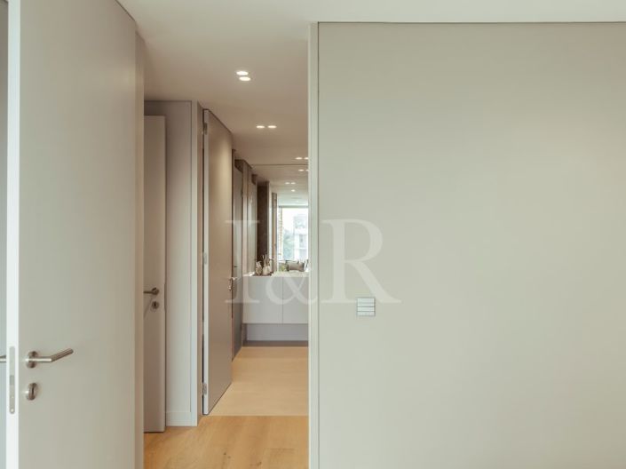 Image No.16-4 Bed Apartment for sale