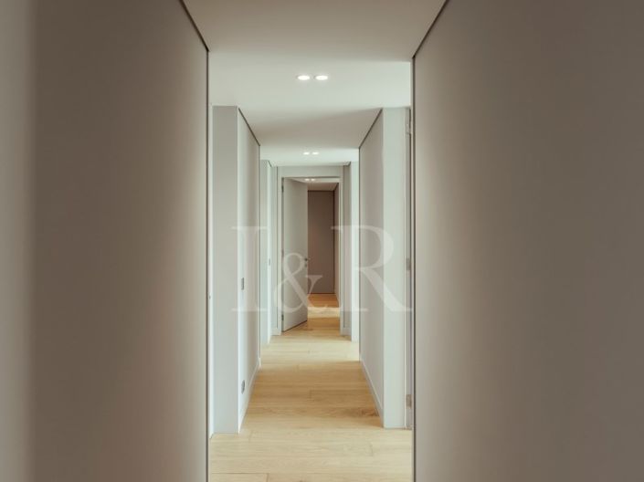 Image No.22-4 Bed Apartment for sale