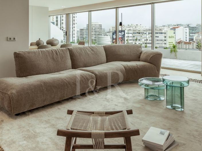 Image No.6-4 Bed Apartment for sale