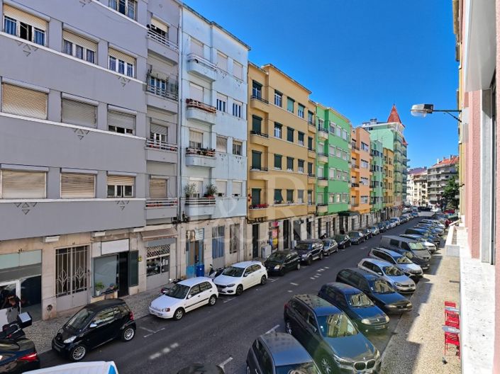 Image No.28-3 Bed Apartment for sale