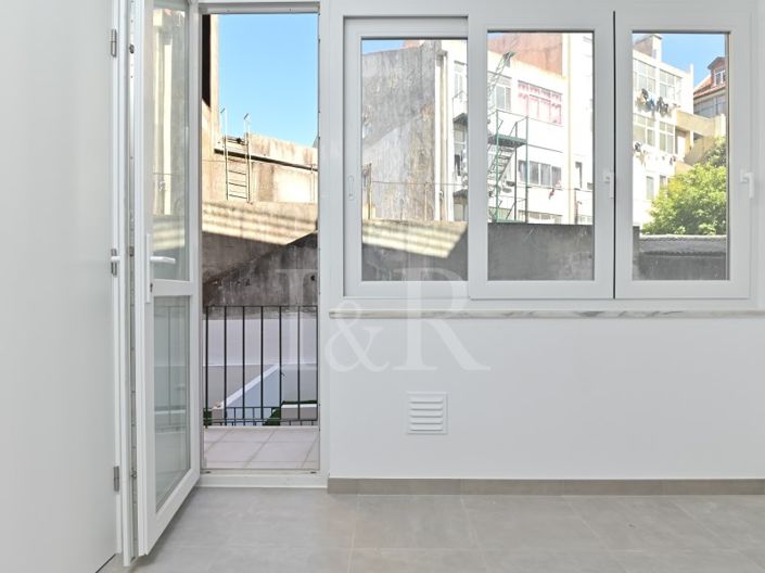 Image No.7-3 Bed Apartment for sale