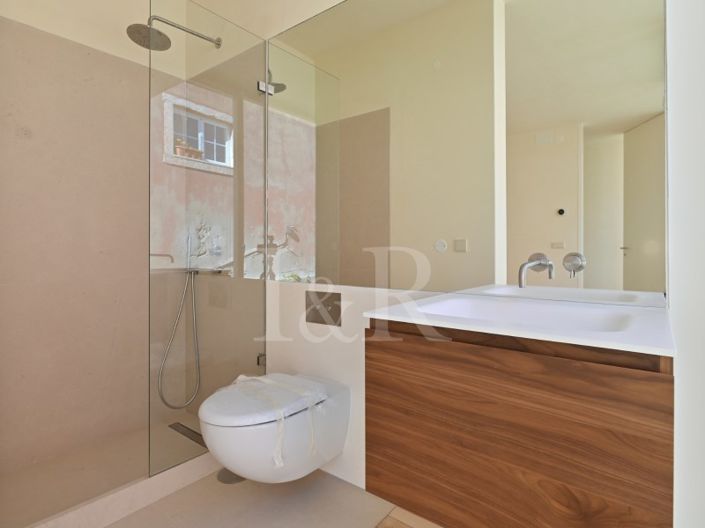 Image No.10-3 Bed Apartment for sale