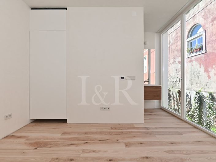 Image No.12-3 Bed Apartment for sale