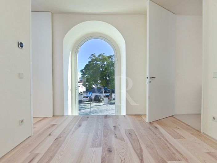 Image No.21-3 Bed Apartment for sale