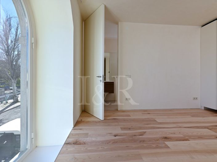 Image No.23-3 Bed Apartment for sale