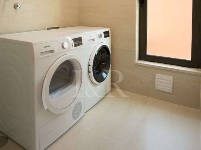 Image No.14-3 Bed Apartment for sale