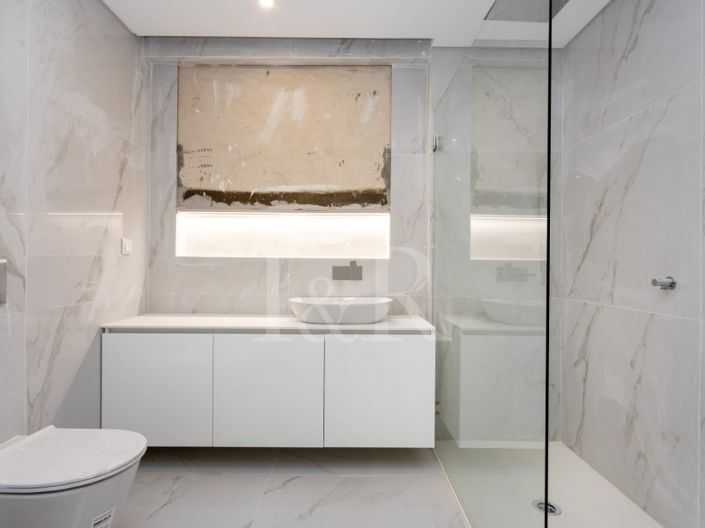 Image No.11-3 Bed Apartment for sale