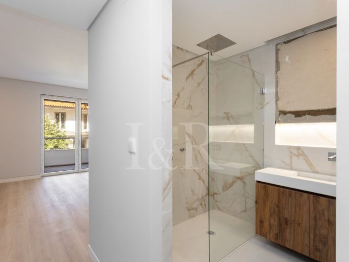 Image No.15-3 Bed Apartment for sale