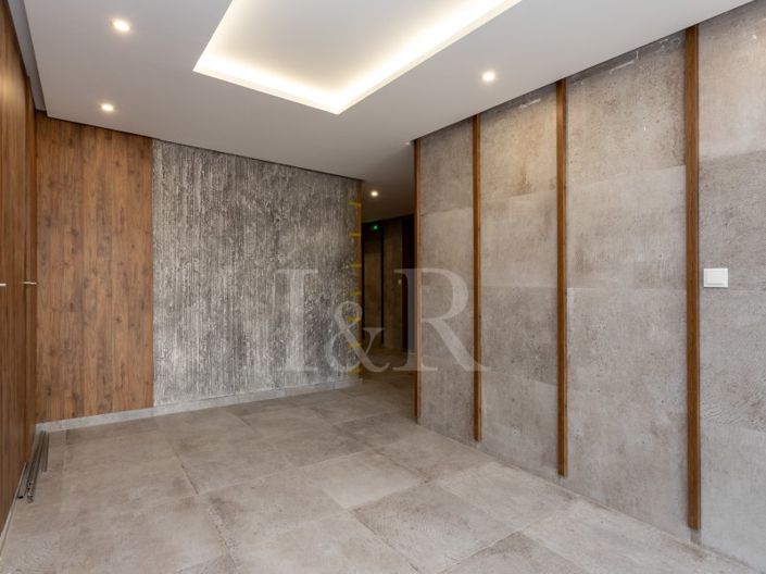 Image No.25-3 Bed Apartment for sale